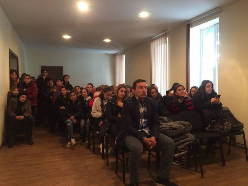 ცაგერის მუნიციპალიტეტის მხარდაჭერით,მოსწავლე-ახალგაზრდობის სახლში,პროექტის ,,გაიცანი...